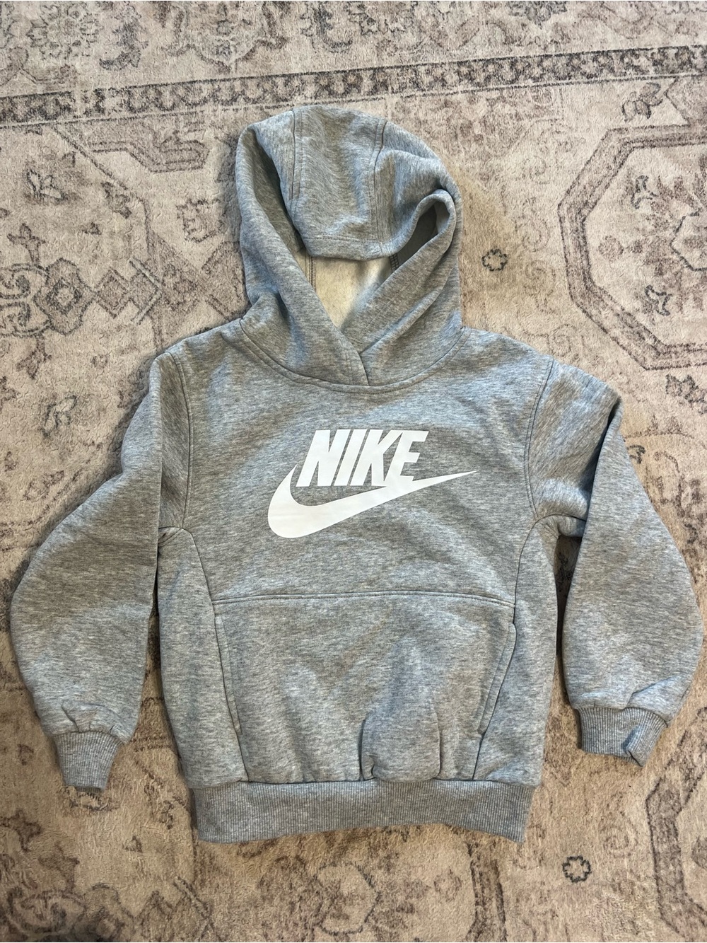 Nike Sportswear Club Fleece Pullover—Boys or Girls - Picture 7 of 10
